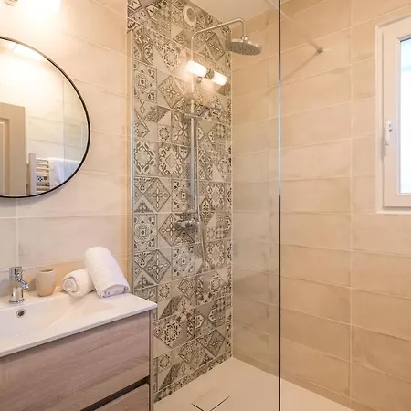 Escapade Ensoleillee Et Tropez A Pied - 20 *